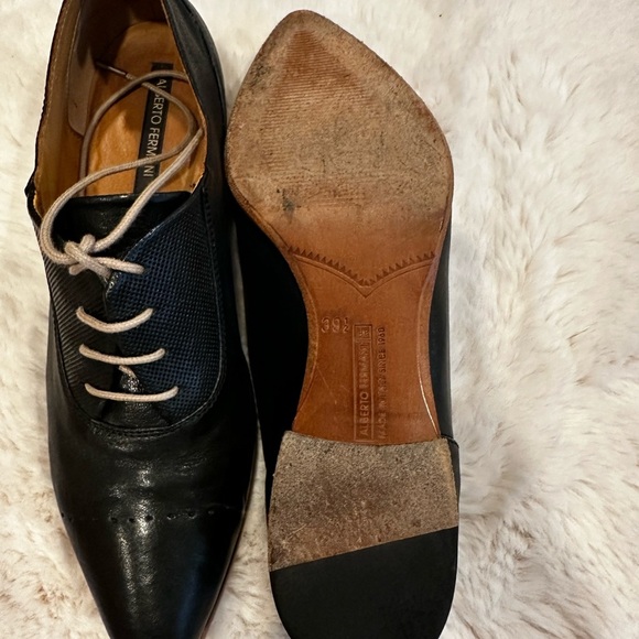 Alberto Fermani Black Leather Oxfords - Picture 4 of 6